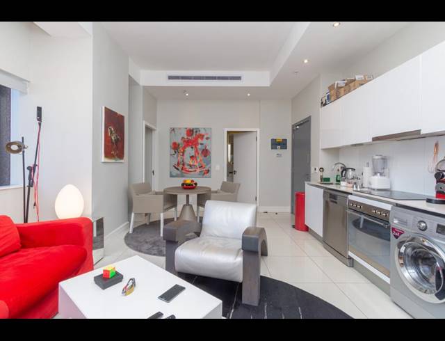 1 BEDROOM APARTMENT RENTED IN CAPE TOWN CITY CENTRE